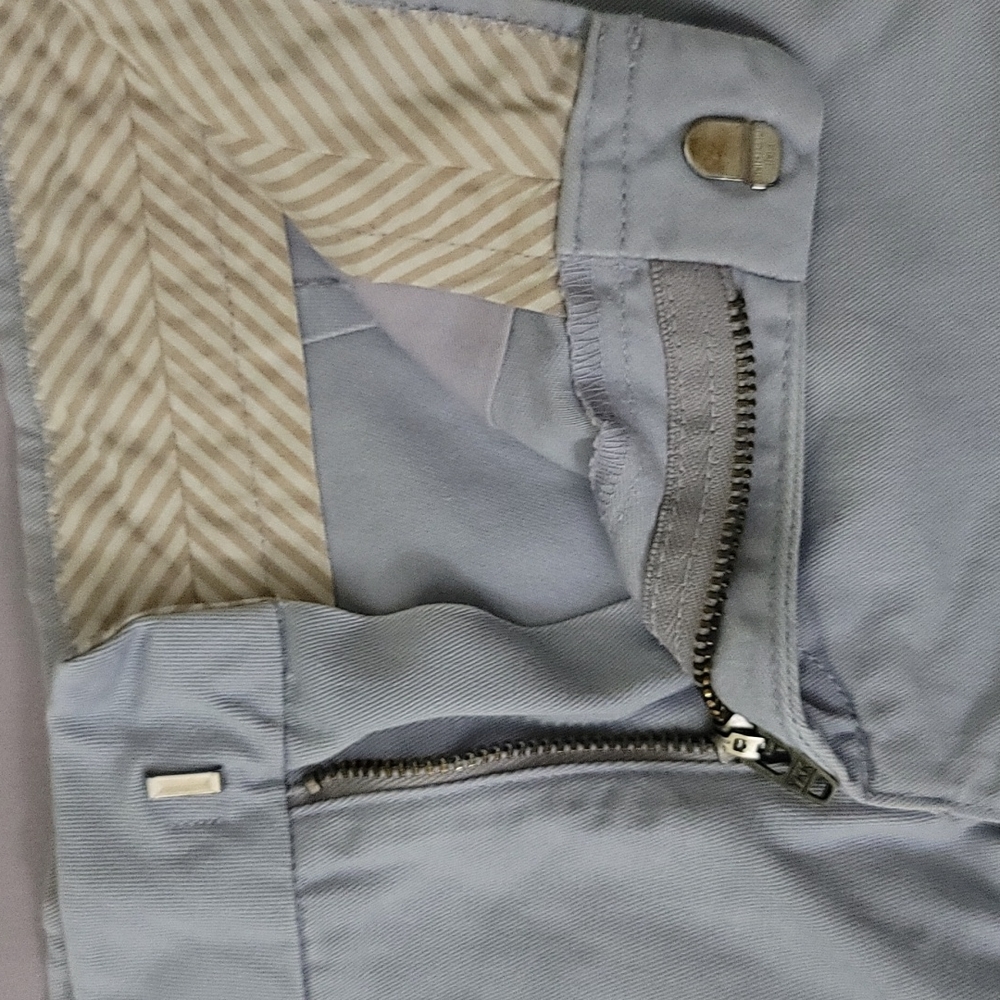 Shorts - Picture 7 of 9